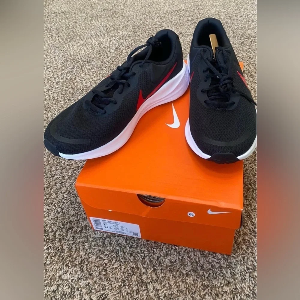 Nike Revolution 7 Men's Road Running Shoes